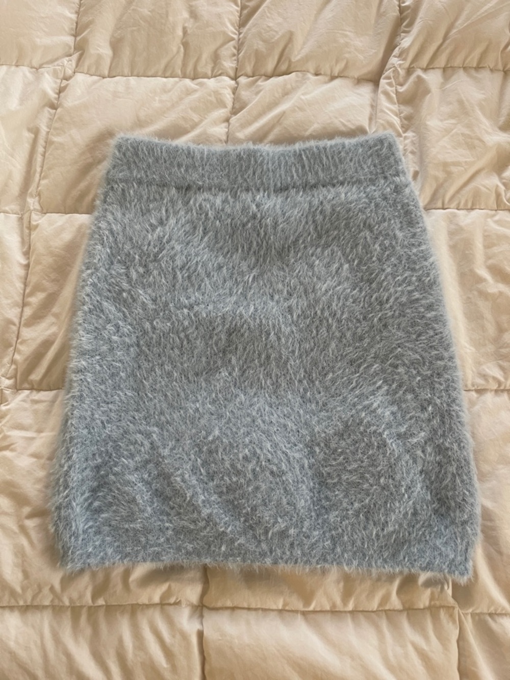 iris Soft Fuzzy Pencil Skirt in Light Gray